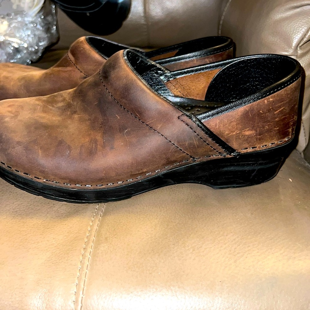 Dansko Size 8, In Great Condition - image 1